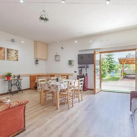 Casa vacanze 2 Bedroom Amazing In *