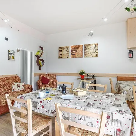 Casa vacanze 2 Bedroom Amazing In *